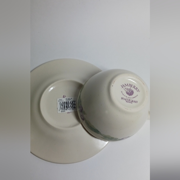 Set of 8 Jamberry by Pfaltzgraff, Stoneware Cups & Saucers - Picture 5 of 8
